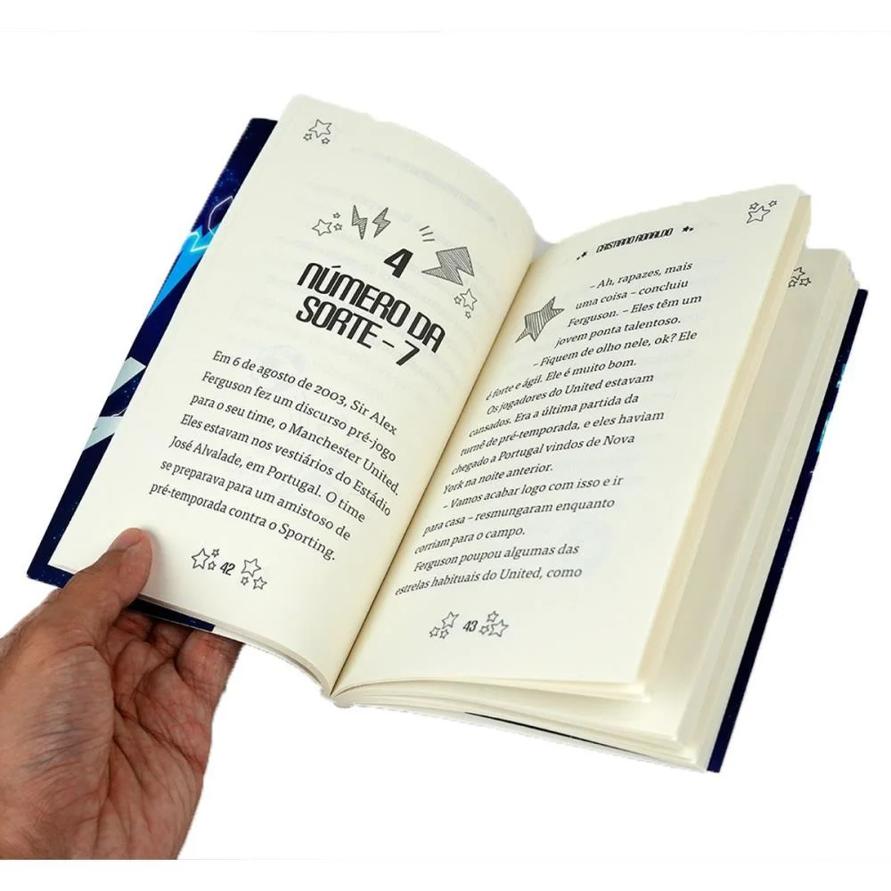 Copa Do Mundo Livro Astros Cristiano Ronaldo Magic Kids (Unidade) - imagem 5